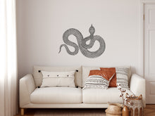 Görseli Galeri görüntüleyiciye yükleyin, Yılan Metal Duvar Dekoru