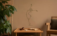 Görseli Galeri görüntüleyiciye yükleyin, Balerin Metal Duvar Dekoru