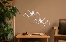 Görseli Galeri görüntüleyiciye yükleyin, Çifte Kuşlar Metal Duvar Dekoru