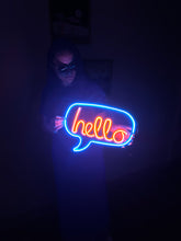 Görseli Galeri görüntüleyiciye yükleyin, Hello Neon Metal Tabela
