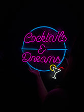 Görseli Galeri görüntüleyiciye yükleyin, Cocktails And Dreams Neon Metal Tabela