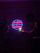 Görseli Galeri görüntüleyiciye yükleyin, Cocktails And Dreams Neon Metal Tabela