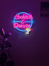 Görseli Galeri görüntüleyiciye yükleyin, Cocktails And Dreams Neon Metal Tabela