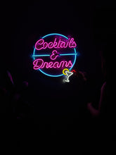 Görseli Galeri görüntüleyiciye yükleyin, Cocktails And Dreams Neon Metal Tabela