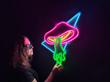 Görseli Galeri görüntüleyiciye yükleyin, Flying Mushroom Neon Metal Tabela