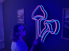 Görseli Galeri görüntüleyiciye yükleyin, Mushrooms Neon Metal Tabela