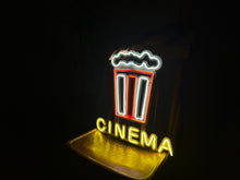 Görseli Galeri görüntüleyiciye yükleyin, Cinema Neon Metal Tabela