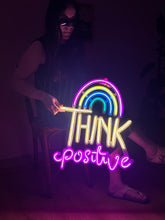 Görseli Galeri görüntüleyiciye yükleyin, Think Positive Neon Metal Tabela