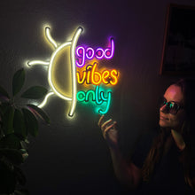 Görseli Galeri görüntüleyiciye yükleyin, Good Vibes Only Neon Metal Tabela