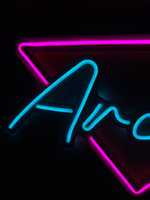 Görseli Galeri görüntüleyiciye yükleyin, Arcade Neon Metal Tabela