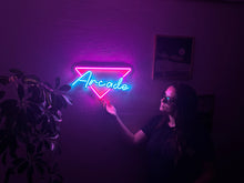 Görseli Galeri görüntüleyiciye yükleyin, Arcade Neon Metal Tabela