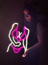 Görseli Galeri görüntüleyiciye yükleyin, Bikini Girl Neon Tabela