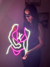 Görseli Galeri görüntüleyiciye yükleyin, Bikini Girl Neon Tabela