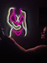 Görseli Galeri görüntüleyiciye yükleyin, Bikini Girl Neon Tabela
