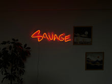 Görseli Galeri görüntüleyiciye yükleyin, Savage Neon Tabela