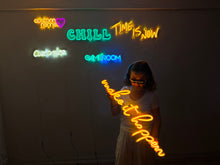 Görseli Galeri görüntüleyiciye yükleyin, Make it happen Neon Tabela