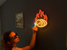 Görseli Galeri görüntüleyiciye yükleyin, Kızarmış Tavuk Neon Tabela