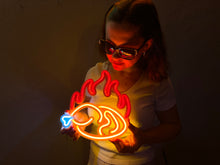 Görseli Galeri görüntüleyiciye yükleyin, Kızarmış Tavuk Neon Tabela