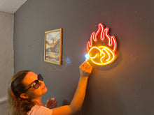 Görseli Galeri görüntüleyiciye yükleyin, Kızarmış Tavuk Neon Tabela