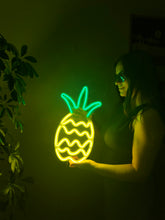 Görseli Galeri görüntüleyiciye yükleyin, Ananas Neon Tabela