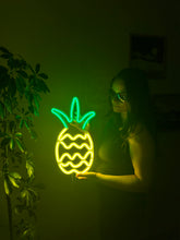 Görseli Galeri görüntüleyiciye yükleyin, Ananas Neon Tabela