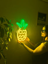 Görseli Galeri görüntüleyiciye yükleyin, Ananas Neon Tabela