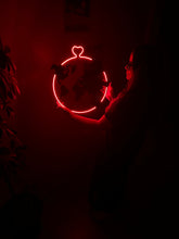 Görseli Galeri görüntüleyiciye yükleyin, Aşk Çemberinde Neon Tabela