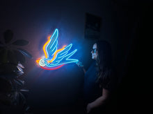 Görseli Galeri görüntüleyiciye yükleyin, Serçe Neon Tabela