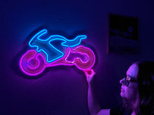 Görseli Galeri görüntüleyiciye yükleyin, Motosiklet Neon Tabela
