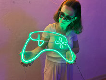 Görseli Galeri görüntüleyiciye yükleyin, Oyun Konsolu Neon Tabela