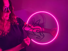 Görseli Galeri görüntüleyiciye yükleyin, Kedicik ve Ay Neon Tabela