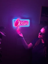 Görseli Galeri görüntüleyiciye yükleyin, Open Door Neon Tabela