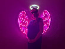 Görseli Galeri görüntüleyiciye yükleyin, Neon Kanatlı Melek Tabela