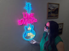 Görseli Galeri görüntüleyiciye yükleyin, Live Music Guitar Neon Tabela