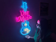 Görseli Galeri görüntüleyiciye yükleyin, Live Music Guitar Neon Tabela