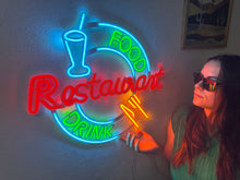 Görseli Galeri görüntüleyiciye yükleyin, Restaurant Neon Tabela