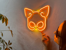 Görseli Galeri görüntüleyiciye yükleyin, Lateks Maskesi Neon Tabela