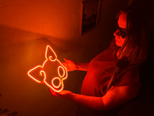 Görseli Galeri görüntüleyiciye yükleyin, Lateks Maskesi Neon Tabela