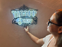 Görseli Galeri görüntüleyiciye yükleyin, Tattoo Shop Neon Tabela