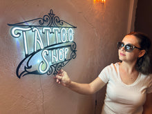 Görseli Galeri görüntüleyiciye yükleyin, Tattoo Shop Neon Tabela