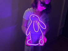 Görseli Galeri görüntüleyiciye yükleyin, Tavşan Neon Tabela