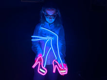 Görseli Galeri görüntüleyiciye yükleyin, Lacy Neon Tabela