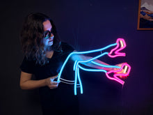 Görseli Galeri görüntüleyiciye yükleyin, Lacy Neon Tabela