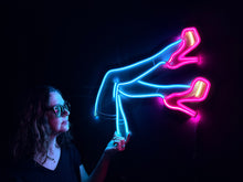 Görseli Galeri görüntüleyiciye yükleyin, Lacy Neon Tabela