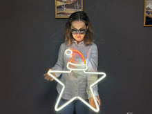 Görseli Galeri görüntüleyiciye yükleyin, Christmas Star Neon Tabela