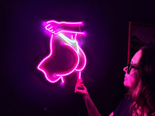 Görseli Galeri görüntüleyiciye yükleyin, Peachy Neon Tabela