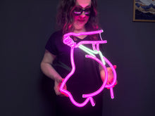 Görseli Galeri görüntüleyiciye yükleyin, Peachy Neon Tabela