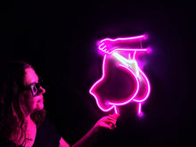 Görseli Galeri görüntüleyiciye yükleyin, Peachy Neon Tabela