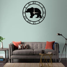 Görseli Galeri görüntüleyiciye yükleyin, Ayılı Metal Duvar Saati