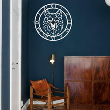 Görseli Galeri görüntüleyiciye yükleyin, Kurt Figürlü Metal Duvar Saati